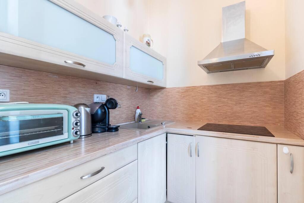 Apartment On Masaryka 39 Карловы Вары Экстерьер фото